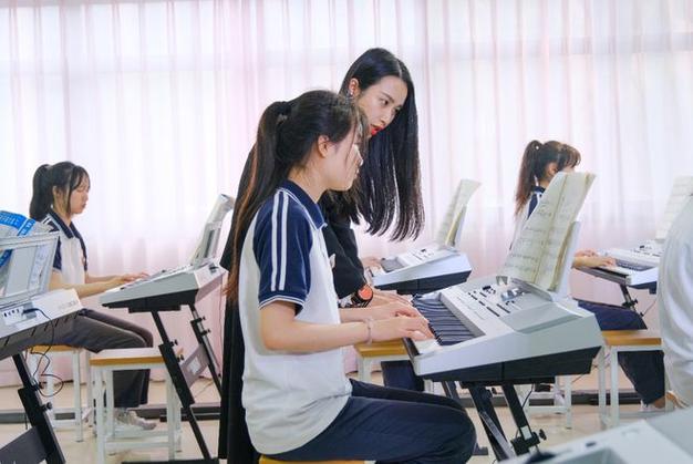 初中成绩不好怎么办。来宁波弘途高级技工学校,就业无忧
